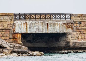 SOS εκπέμπει η γέφυρα στο Κάστρο Μονεμβασίας – monemvasianews.gr