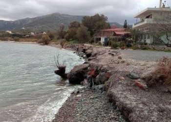 Διάβρωση στην παραλία Ξηφιά: Ομόφωνη αναβολή στο Περιφερειακό Συμβούλιο